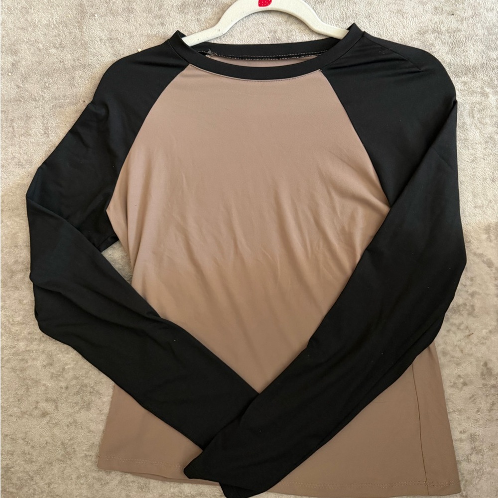 Women's Black and Brown Long Sleeve Top